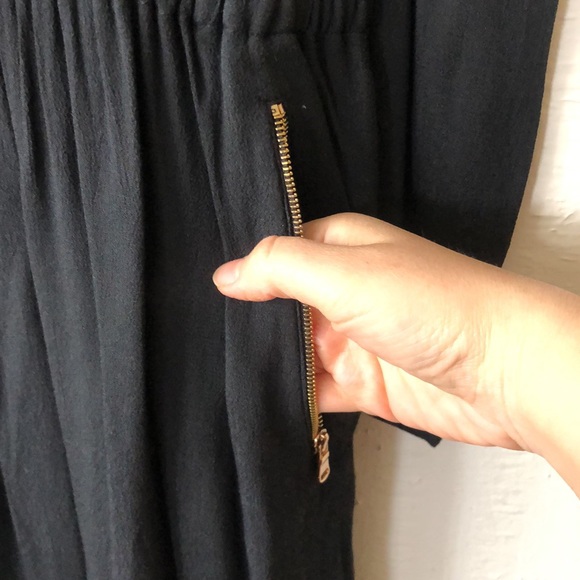 SANDRO BLACK DRESS SIZE 1 - LIKE NEW! Gold zipper details & puff shoulder detail - Picture 6 of 13